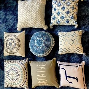 8 decorative pillow set